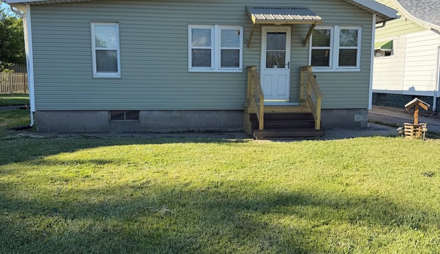 Charming recently renovated house with AC, WiFi, in The Ashtabula Harbor
