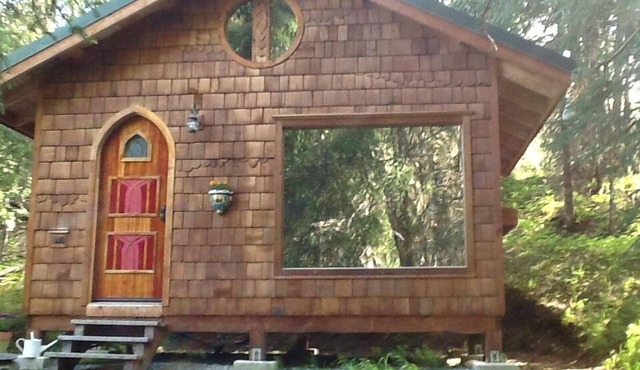 Chugach Mountain Cabin Retreat