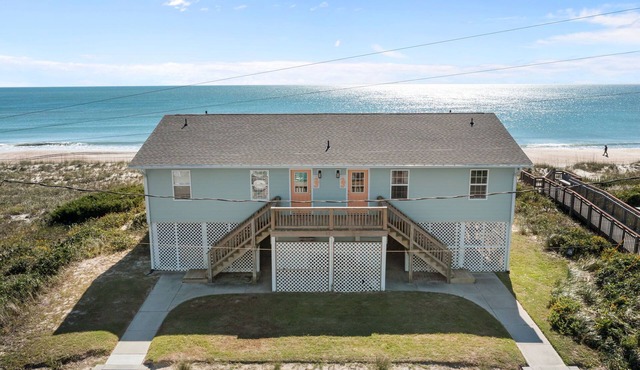 Classic Oceanfront Beach Cottage!