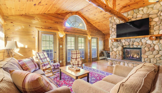 Come stay at Alpine Lodge for amazing views!