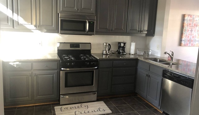 Comfortable Buckhead Townhome