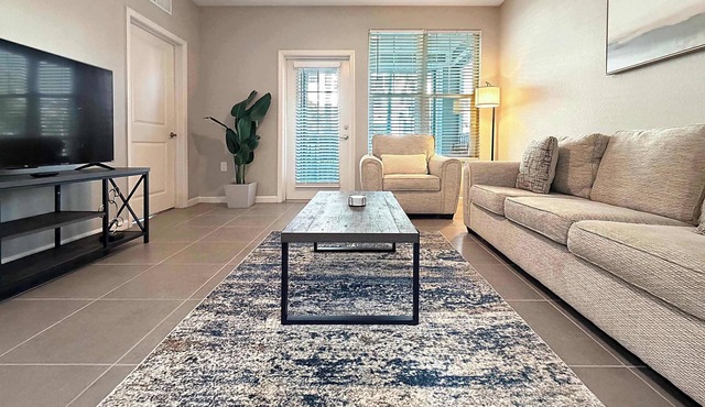 Contemporary Comfort in Prime Location