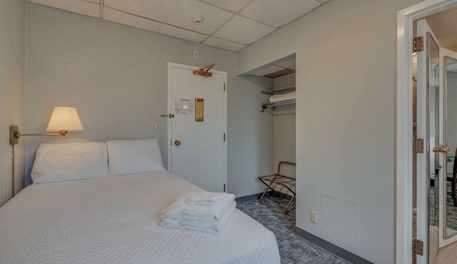 Converted Studio Apartment. - Great Location!