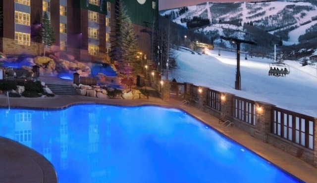 Cozy 2-bedroom ski in ski out apartment in charming Park City with AC and gym