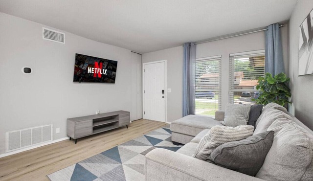 Cozy 3BR Home | Family-Friendly | Near Attractions