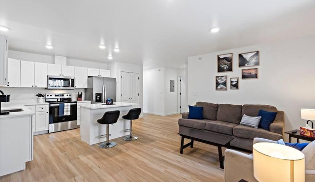 Cozy Eagle River Retreat
