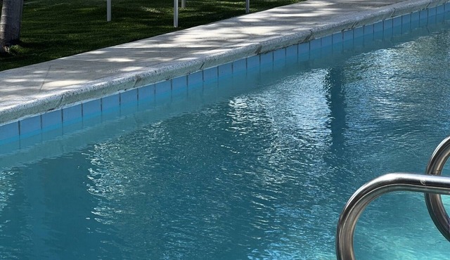Cozy Hollywood Pool View 1Bedroom/4Guest!