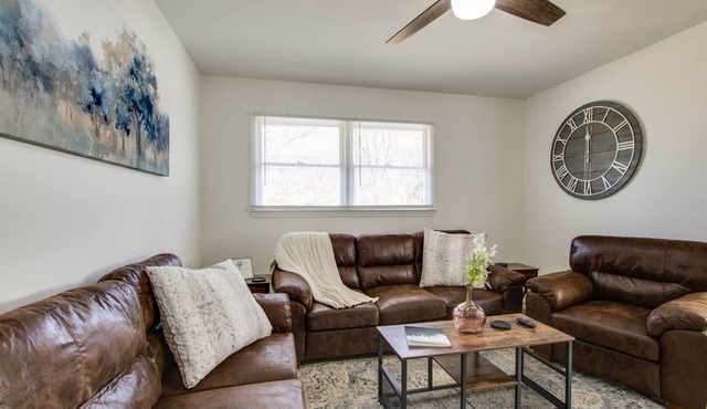 Cozy home on a secluded lot - 40 mins from Nashville, 5 min from MTSU!