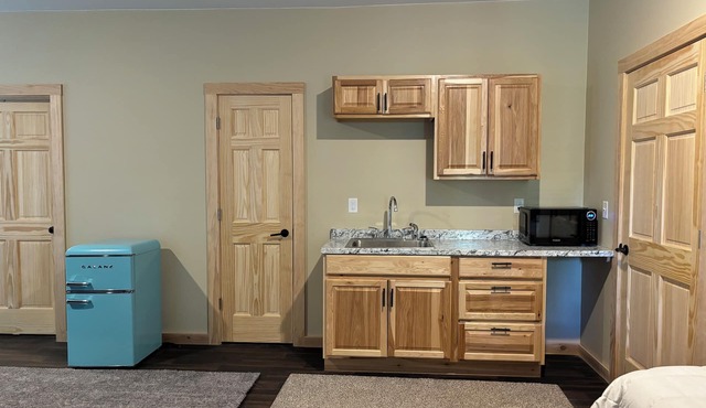 Cozy studio in charming Duluth