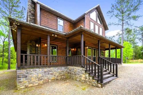 Cul-de-sac Cabin - Pool Table-Hot tub-Pet Friendly