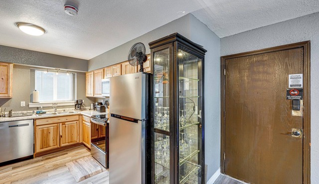 Easily Explore Anchorage! Modern Duplex Near Town
