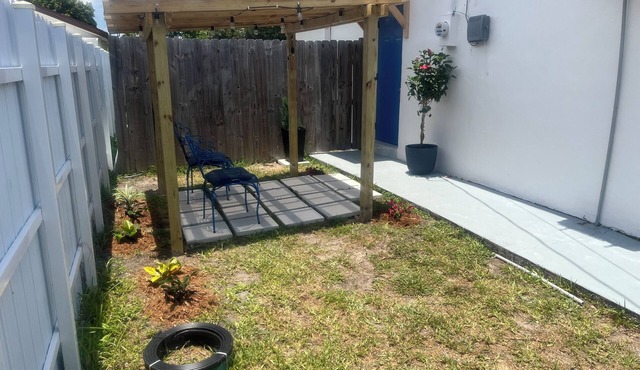 Fabulous studio with AC in vibrant Miami Gardens