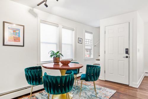 Federal Hill PRIDE 2 - Multi-level Townhouse