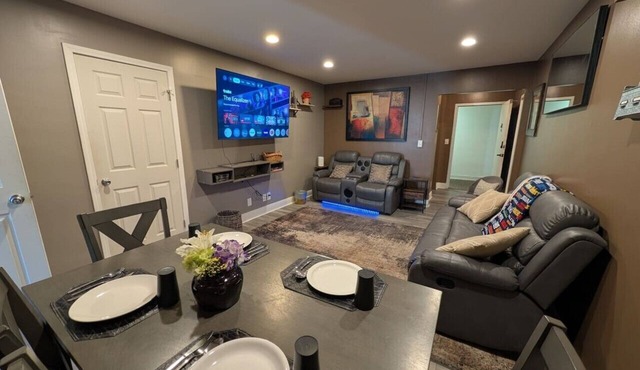 FIFA 3BR Condo-DTWN ATL ·Theme Lounge ·Workspace