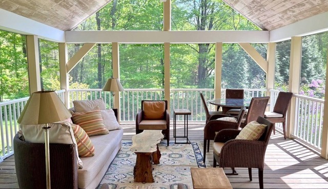 Fireplace, Privacy, Screen Porch, 1 Level Living!