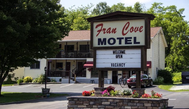 Fran Cove Motel