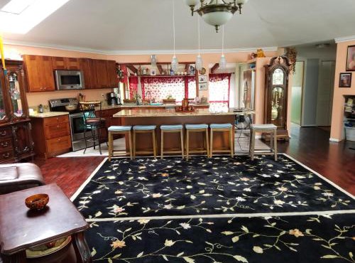 Fully renovated 4 bd with 2 master suits, 3 bth home in centralized location