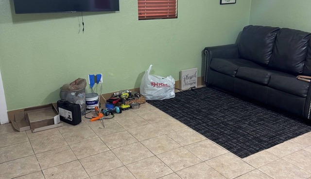 Gorgeous studio with AC in vibrant Miami Gardens. Near Hard Rock Stadium.