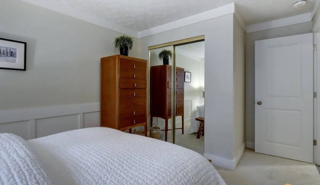 Gorgeous unit will have you never wanting to leave