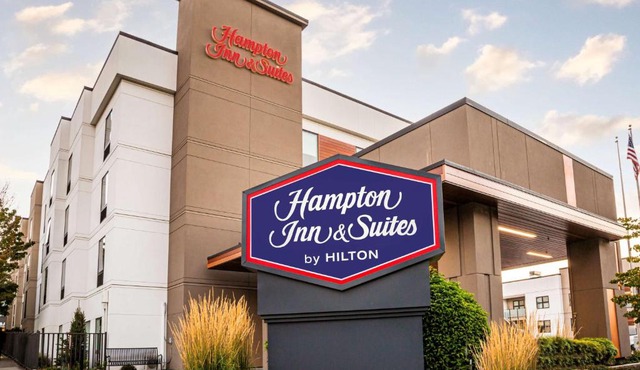Hampton Inn & Suites Seattle-Downtown