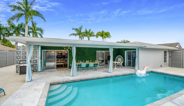 Heated Pool | Private House | Siesta Beach|