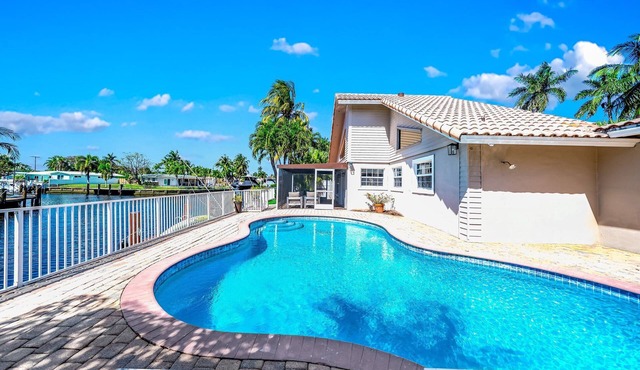 Heated Pool! Waterfront+Kayak! Close 2 Beach!