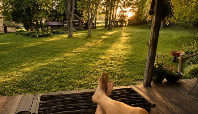 Historic Cabin Retreat on Beautiful Homestead