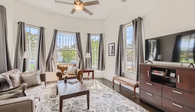Historic Victorian 2 Mins from the Pearl District