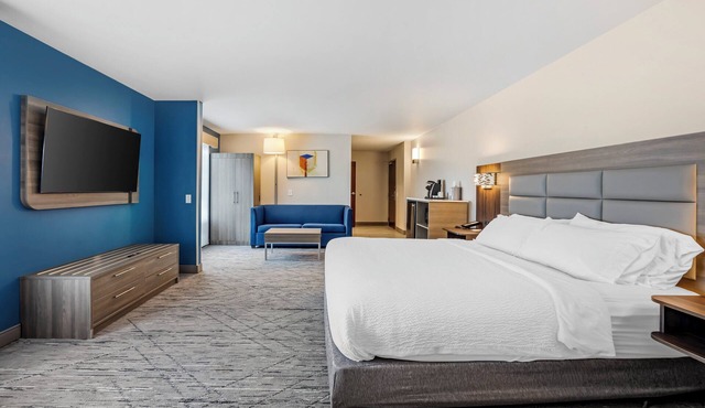 Holiday Inn Express White House by IHG