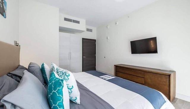 Hollywood Beachfront Apartment at COSTA