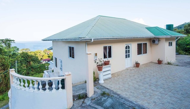 House Megan near the beach