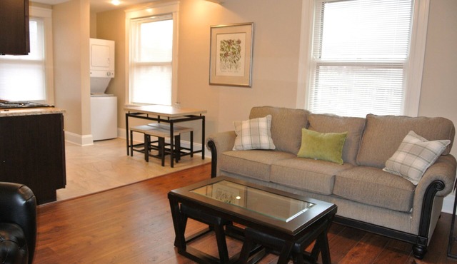 Hyde Park Square Getaway