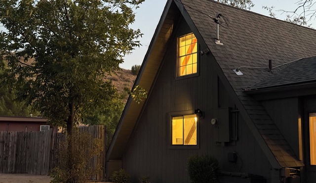 Iconic A-Frame with Hot Tub/Stargazing/King Bed/Pet Friendly near Sedona!