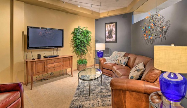 Idyllic Dtwn Anchorage Condo w/Fireplace!