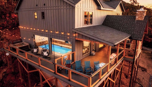 Incredible 180 VIEWS! | Luxury Lodge | Indoor Pool