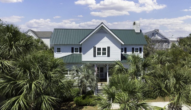 Island House Updated DeBordieu Home just steps away from the beach
