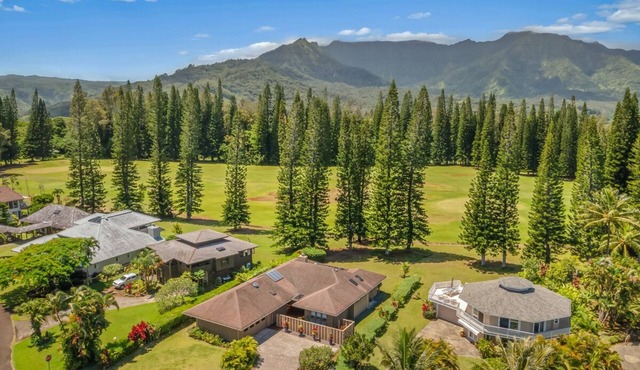 KAUAI VIBES! All New 3BD Air Conditioning, Oasis,Private,Tropical,Outdoor Shower