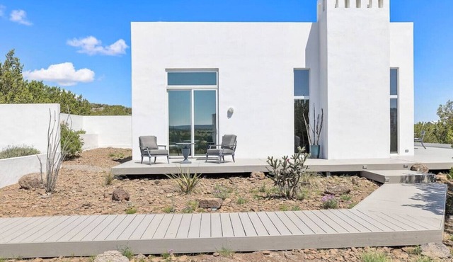 Kingfisher – Modern inside, gorgeous outside