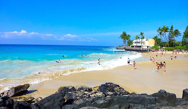 Kona Family Sanctuary Magic Sands Beach Villa! Book Now For 2025!