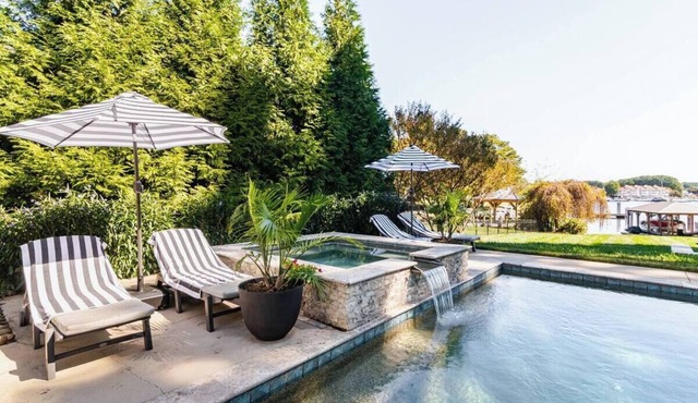 Lakefront Home with Pool and Hot tub