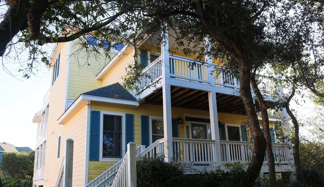 Large, Pet Friendly, Private Pool, Golf Cart,Easy Beach Access