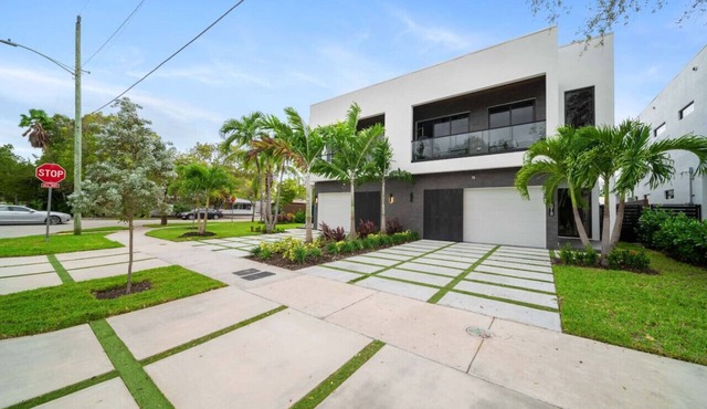 Las Olas Elements Home with Pool and Spa Near the Beach