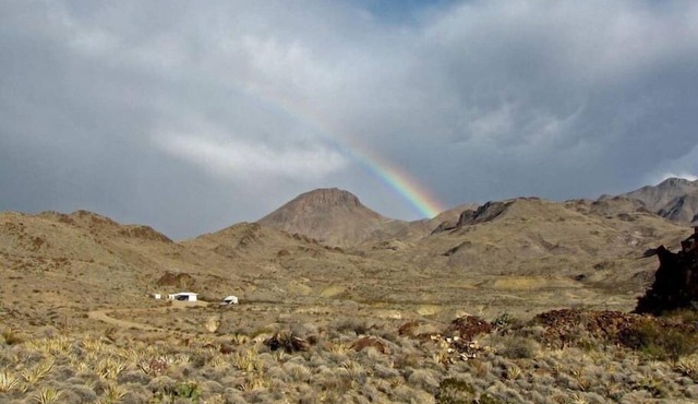 Laughing Horse Retreat PLUS Guesthouse: 217 Acres.