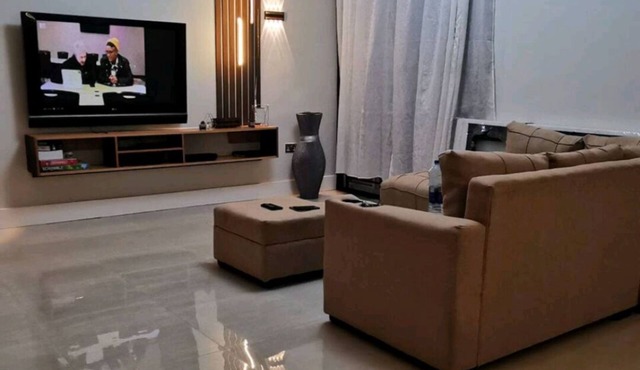 Legacy Homes (1B) 2 Bedroom Lux Apartment