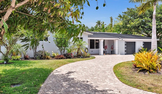 Lighthouse Point Retreat:Heated Pool & 3 Ensuite Bedrooms with luxury mattresses