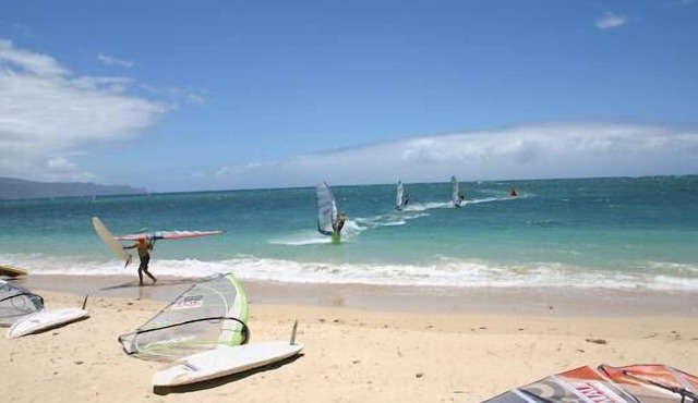 Live Your Hawaiian Dream! Beachfront Haven, Quick Drive to Kanaha Beach Park!