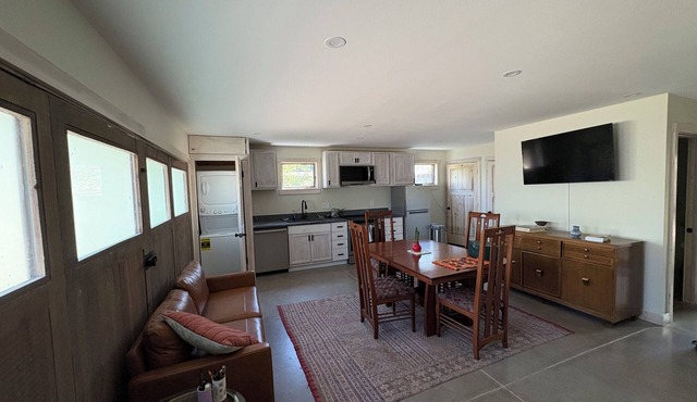 Lovingly Designed Carriage House abutting the foothills in coveted Newlands.