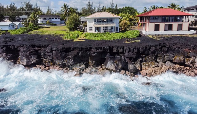 Luxurious Blue Horizon Villa near Hilo, entire villa