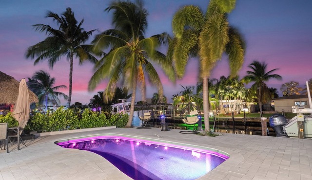 Luxurious Waterfront Ocean Access Heated Pool WD Wifi 75Ft Dock Bring Your Boat