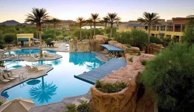 Luxury accommodations at Marriott Canyon Villas! 2 bed/2 bath Villa. Best rates!